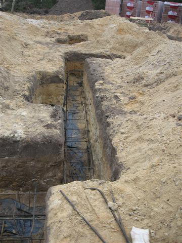 Fundamenty, zalewanie 003