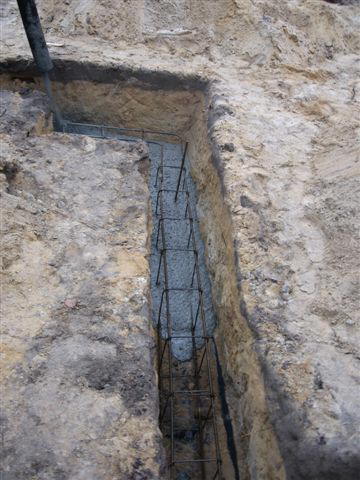 Fundamenty, zalewanie 039