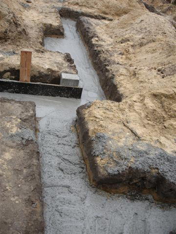 Fundamenty, zalewanie 061